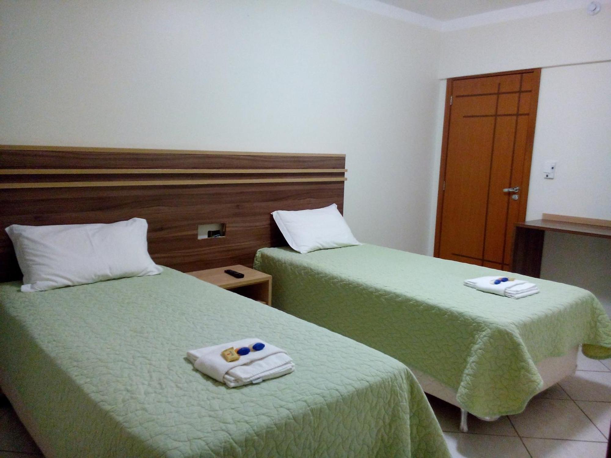 Hotel Dom Baroni Guarapuava Δωμάτιο φωτογραφία